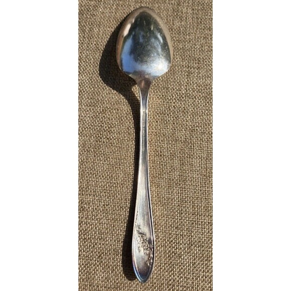 1 Vintage Oneida Community Tudor Queen Bess II Silver Plate 1946 Serving Spoon - Picture 3 of 13